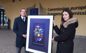 OVER 3 400 EU CITIZENS SIGN ARTWORK