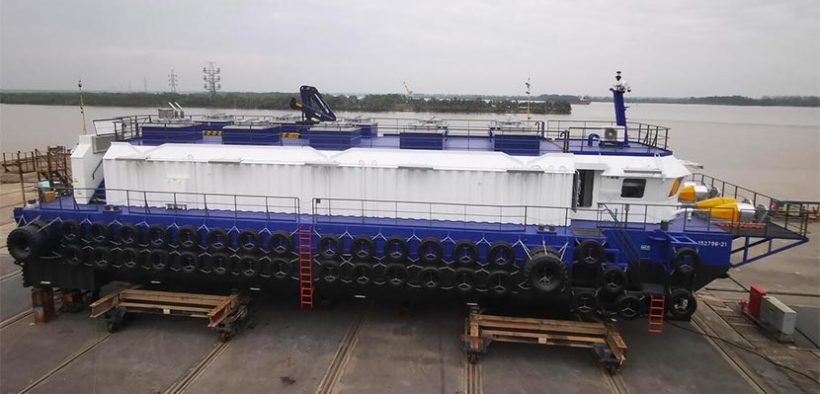 Feed barge order for Canary bass farmer