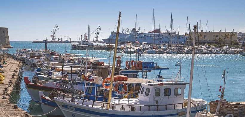 TRANSFORMING EUROPEAN PORTS INTO HUBS