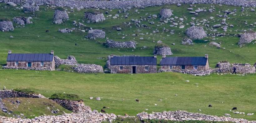 COMMENT ON HIGHLANDS POPULATION TRENDS