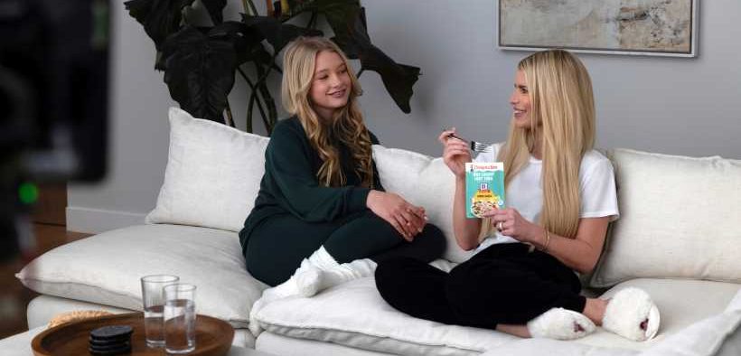 CHICKEN OF THE SEA® AND JESSICA SIMPSON
