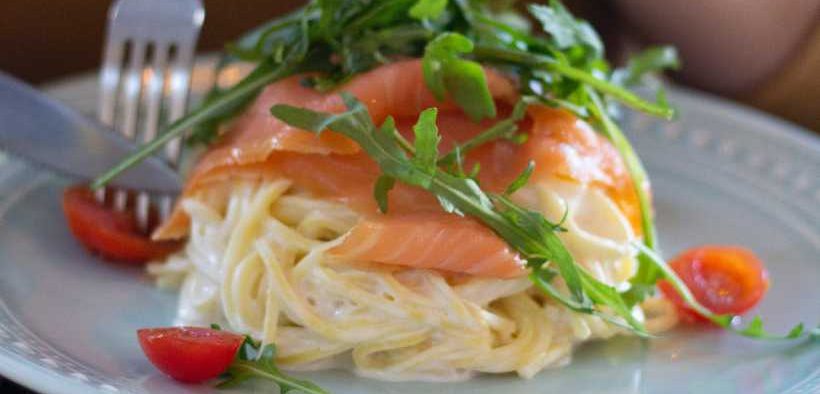 CREAMY SMOKED SALMON & LEMON PASTA