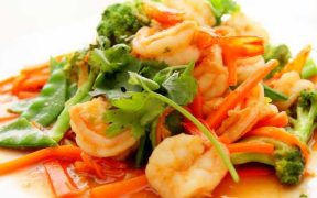 CLEAR ADVICE ON ENCOURAGING YOUNG PEOPLE TO CHOOSE SEAFOOD