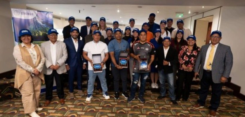OCEAN ALLIES HONOURS ECUADORIAN AND PERUVIAN MAHI FISHERS