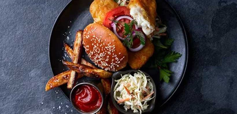 CRISPY FISH BURGER WITH COD