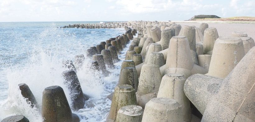 HUMAN COST OF COASTAL EROSION OVERLOOKED(1)