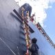 WALLEM MANAGED BULK CARRIER RESCUES TWO FILIPINO FISHERMEN