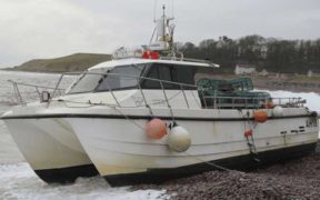 MAN OVERBOARD FROM THE LONE-OPERATED CREEL FISHING