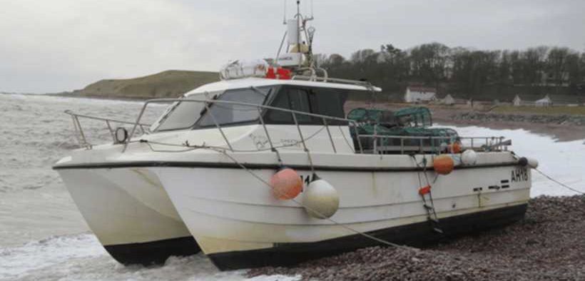 MAN OVERBOARD FROM THE LONE-OPERATED CREEL FISHING